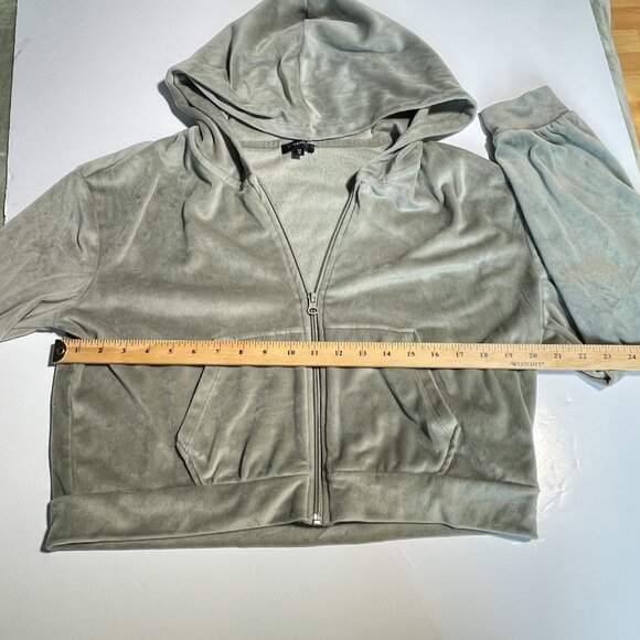 Dynamite Gray Cropped Hoodie - Picture 5 of 7